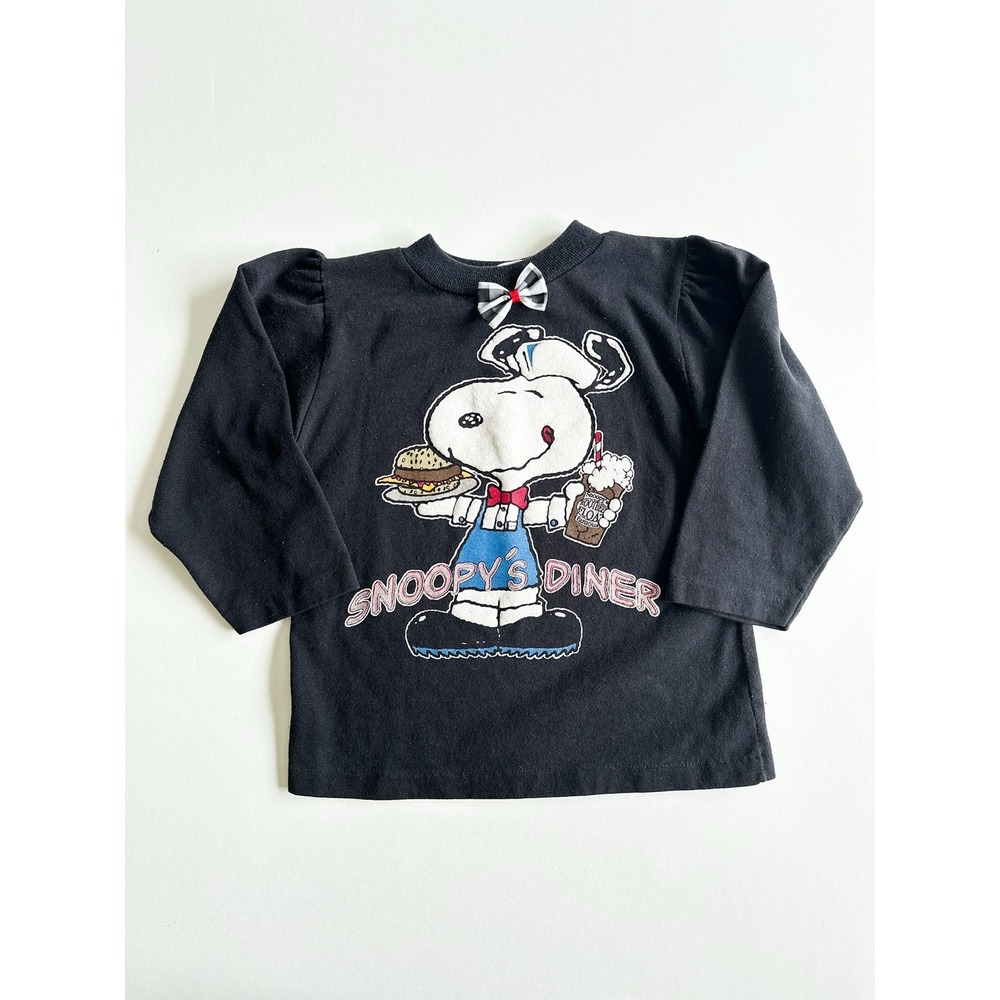 28.Snoopy vintage diner tee